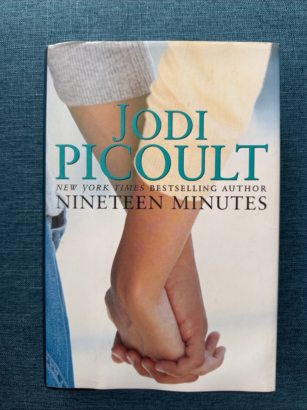 Jodi Picoult Nineteen Minutes - Teal & Cream Cover